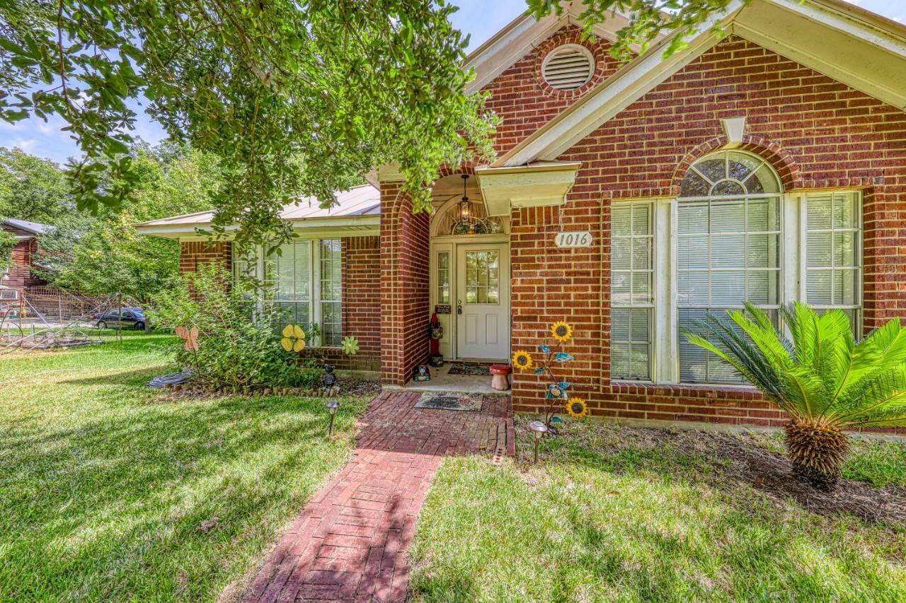 The Trout River House New Braunfels Εξωτερικό φωτογραφία